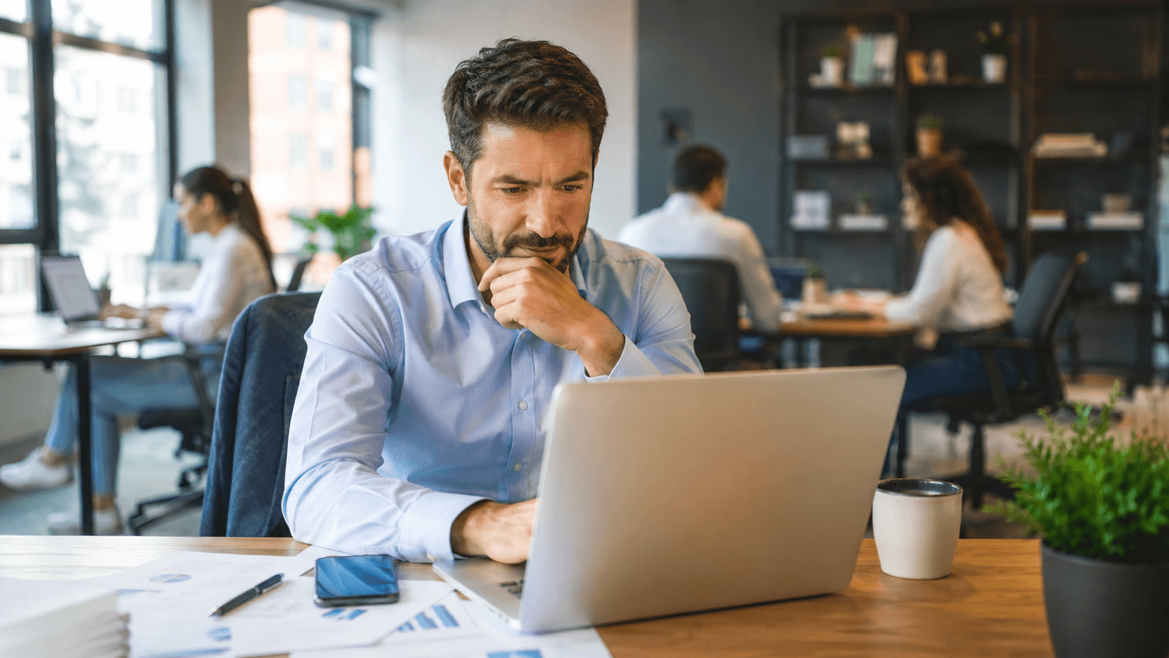 Agentes de IA para empresas: qué son y cómo usarlos en tu pyme hoy