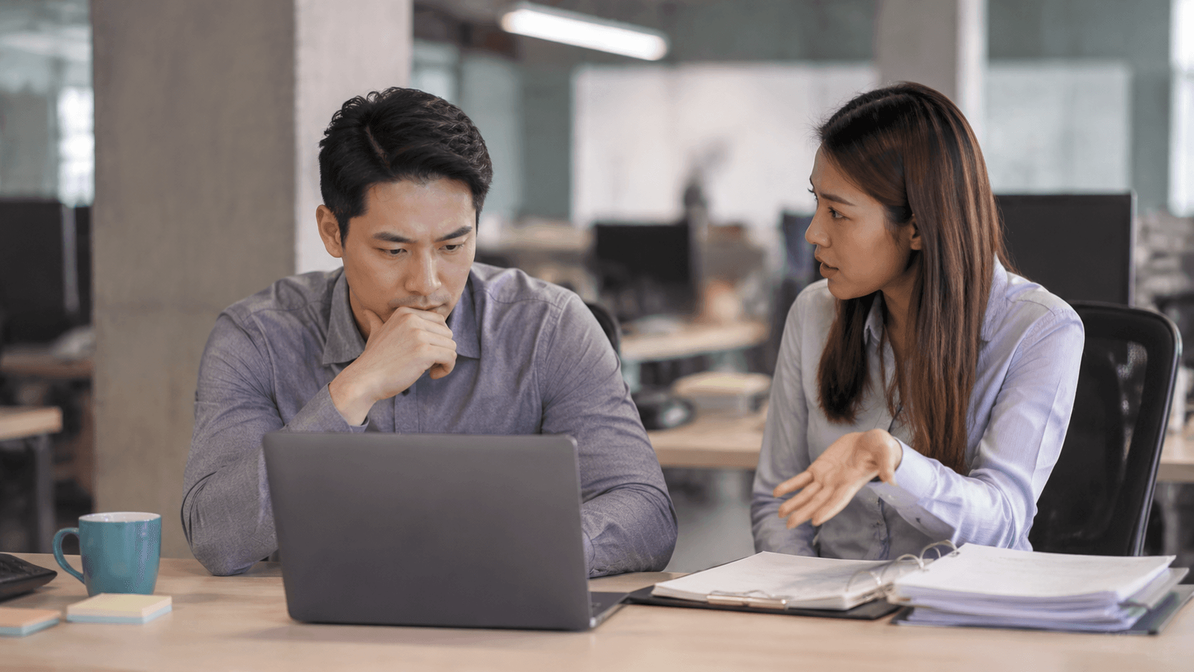 Por qué tus empleados evitan usar la IA en el trabajo