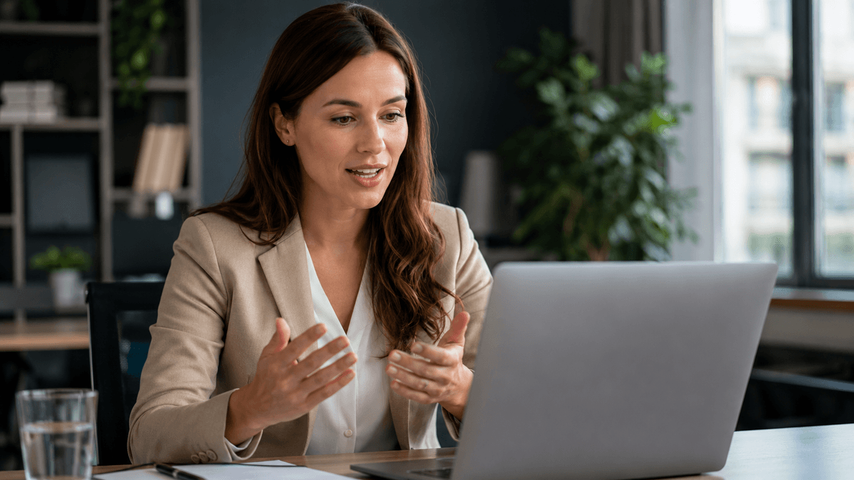 Gemini ya transcribe y resume lo que dictas por voz en tu Mac